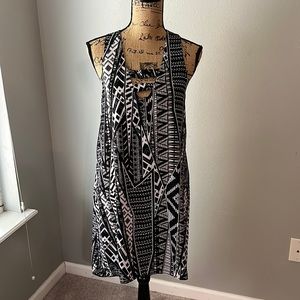 Love Ady Nordstrom Rack tribal printed dress size M